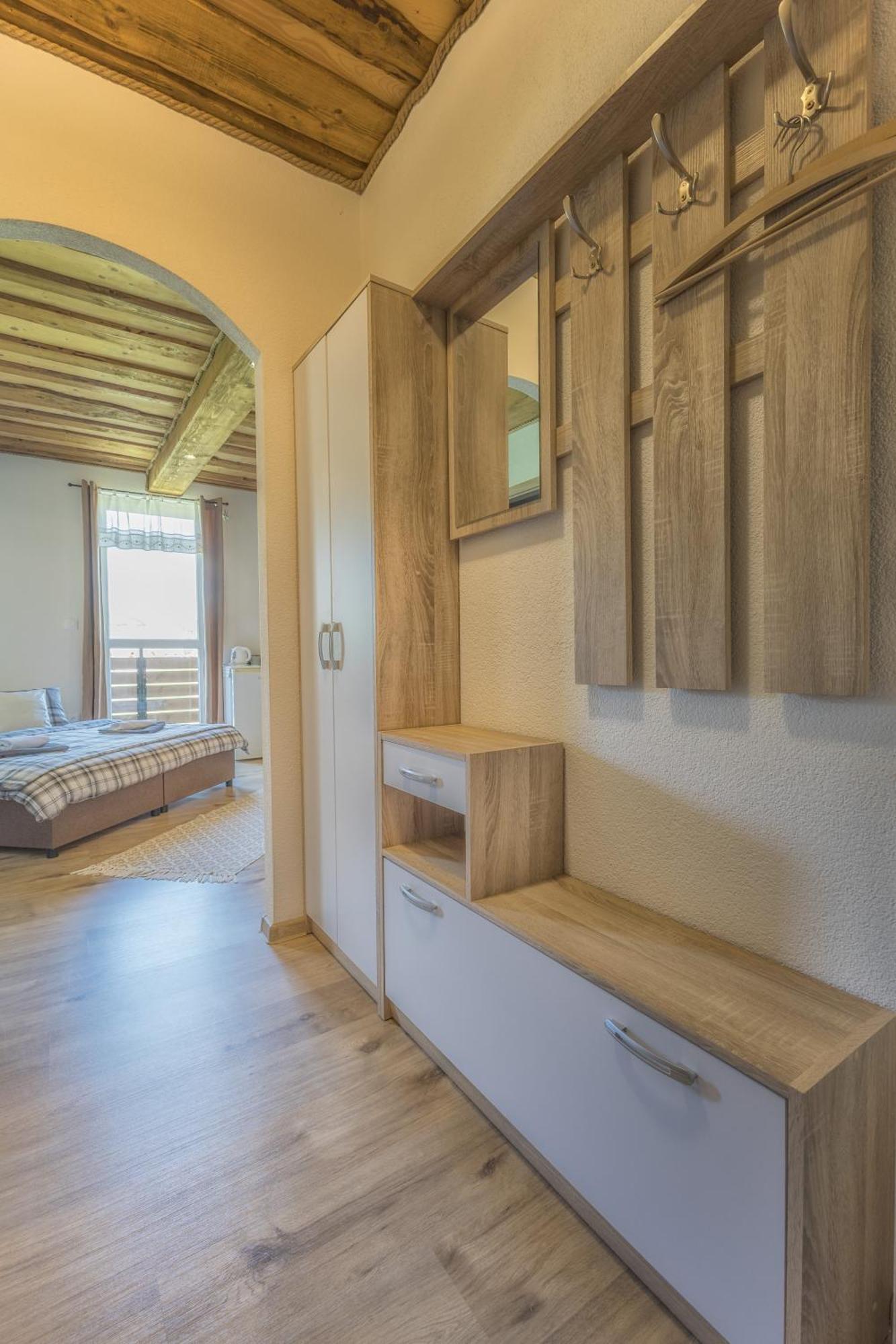Privat Na Vrsku Apartment Zdiar Bagian luar foto